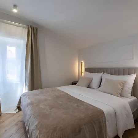 Palace Luxury Apartment Split
